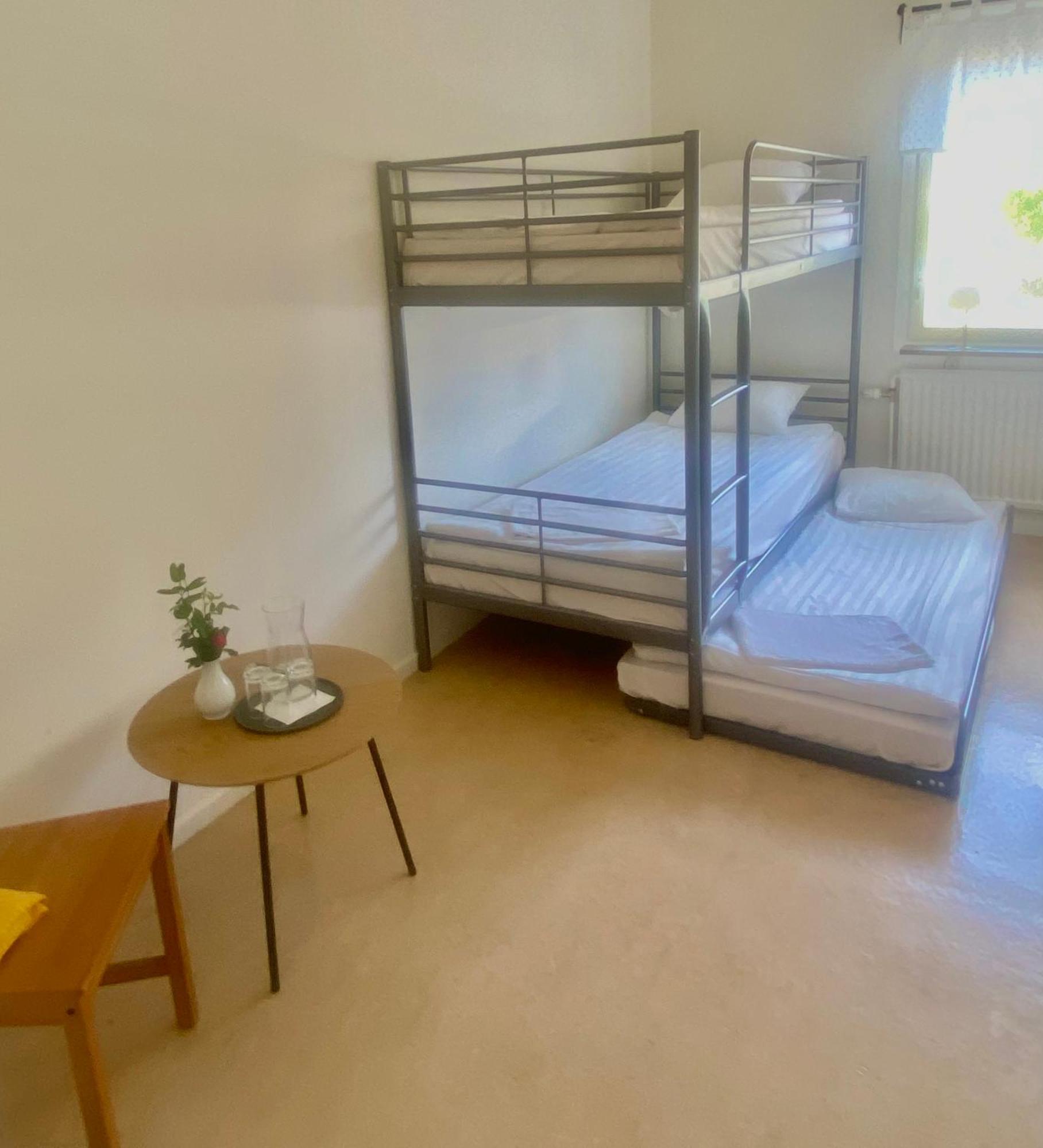 Gullringens Vaerdshus & Hotell Exteriör bild