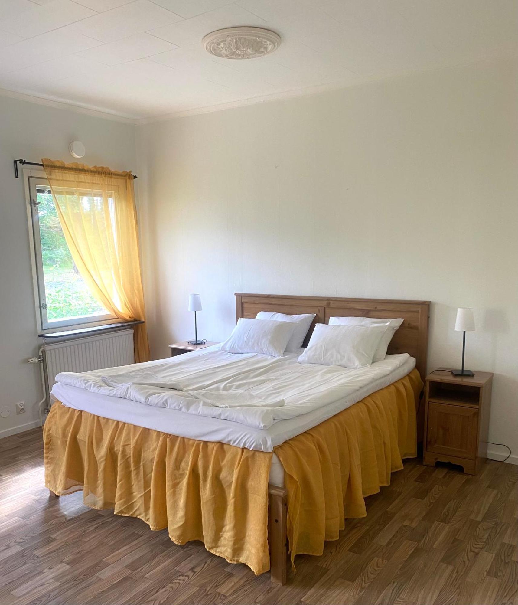 Gullringens Vaerdshus & Hotell Exteriör bild